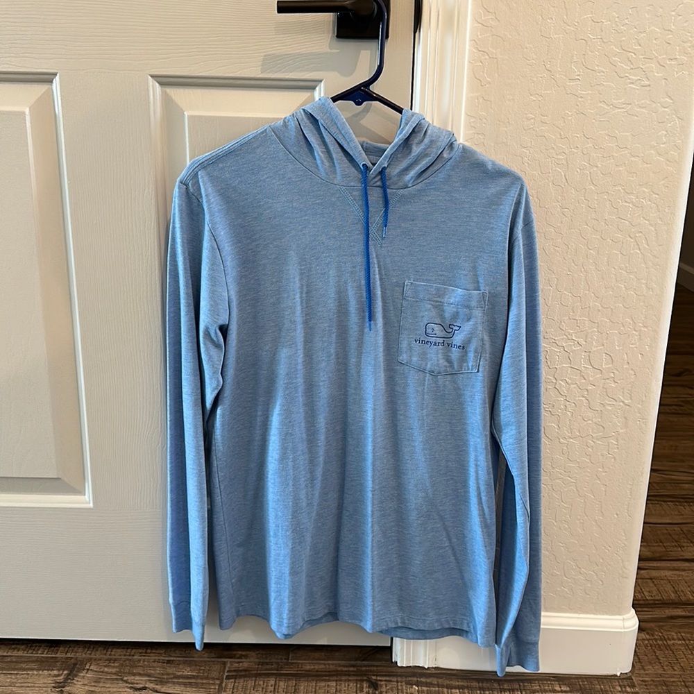 Vineyard vines men’s long sleeved hoodie